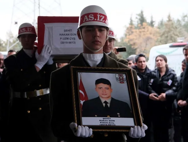 Pençe-Kilit şehitleri son yolculuklarına uğurlandı
