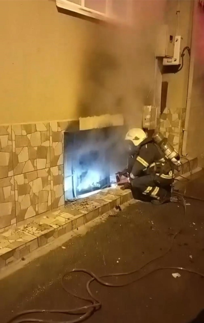 Bursa'da evi kundaklayan şüpheli güvenlik kamerasına yansıdı