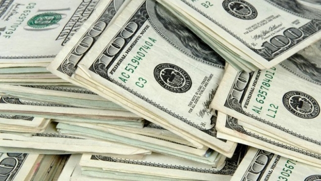 Dolar 30 TL'nin üstündeki seyrini sürdürüyor