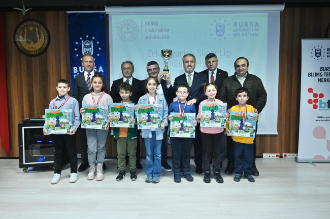 Bursa'da Zeka Oyunları Süper Ligi'ne coşkulu final