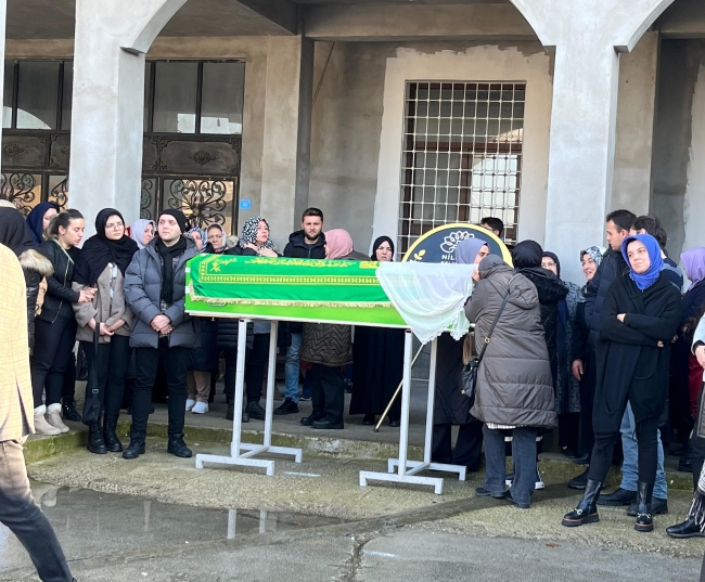 Bursa'da rezidansın 10.kattından düşmüştü! Olay anı görüntüleri ortaya çıktı