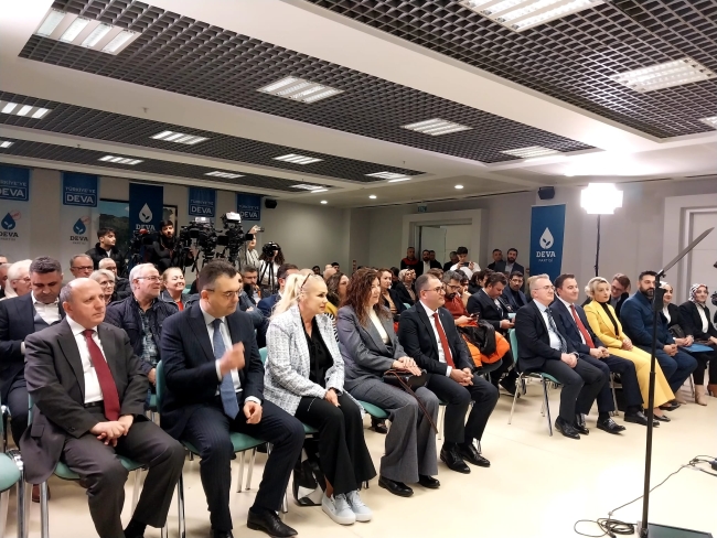 DEVA Partisi Genel Başkanı Ali Babacan Bursa basını ile bir araya geldi