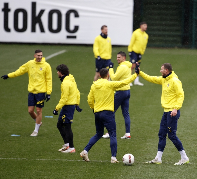 Fenerbahçe, Samsunspor maçı hazırlıklarını tamamladı