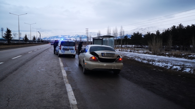 Trafikte tartıştığı polisi darbeden zanlı yakalandı
