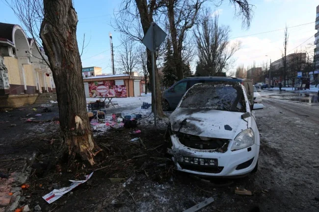Donetsk'te pazarda patlama: 27 kişi öldü!