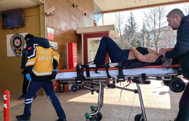 Bursa'da iki otomobilin karıştığı kazada 1 kişi yaralandı