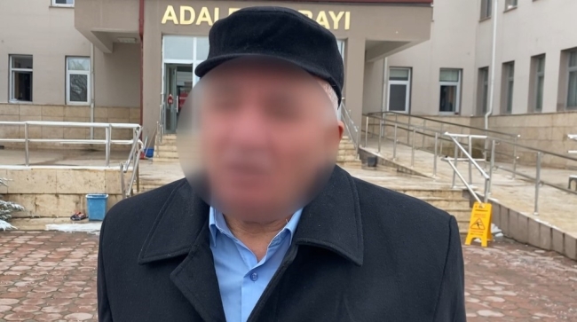 Kuran-ı Kerim'e ayağıyla basmıştı! Açıklaması şoke etti