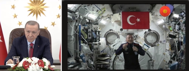 Cumhurbaşkanı Erdoğan ilk Türk astronot Alper Gezeravcı ile görüştü