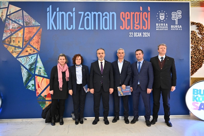 Bursa'da İkinci Zaman Sergisi sanatseverlerle buluştu