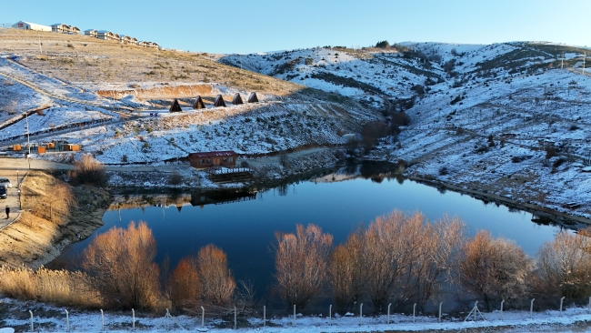 İki fotoğraf da aynı gün çekildi: Bir tarafta kuraklık, diğer tarafta kar