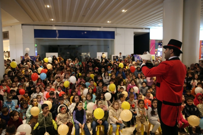 Bakan Göktaş Eyüpsultan Sömestir Festivali’ne katıldı