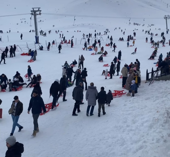 Kayak severler Abalı Kayak Merkezi'nde buluştu