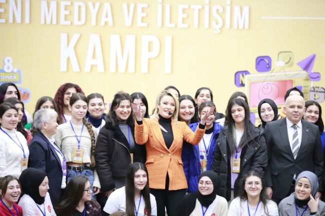 Yeni Medya ve İletişim Kampı Denizli'de başladı