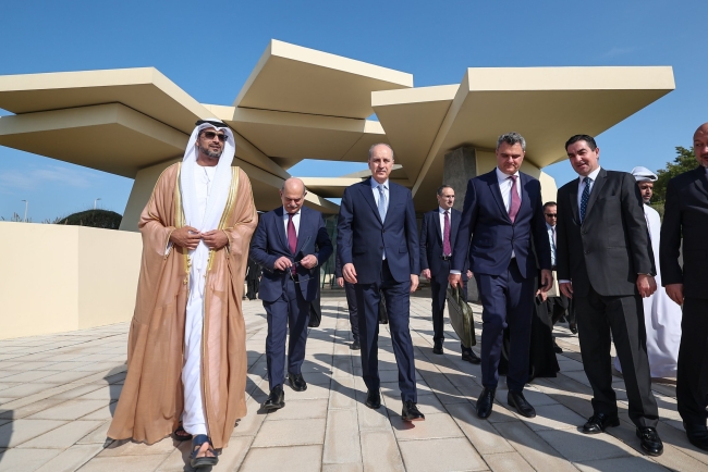 Numan Kurtulmuş, Abu Dabi'de resmi temaslarda