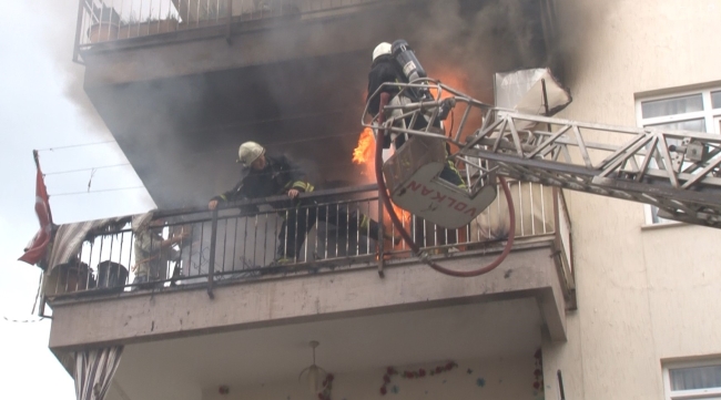 Alanya'da evde çıkan yangın panik yarattı