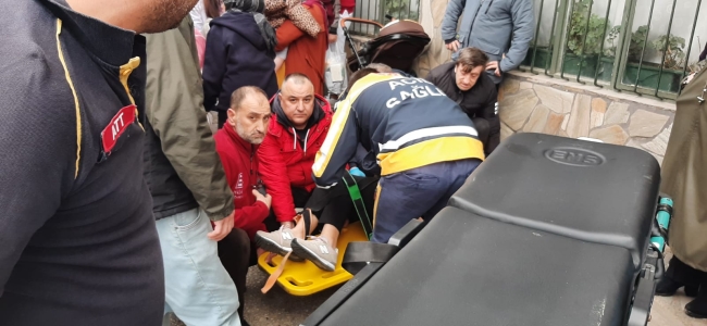 Bursa'da otobüsten kaçarken kadın yayaya çarptı!