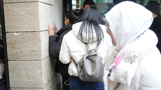 Bursa'da kılıktan kılığa giriyorlar, suçluları böyle yakalıyorlar