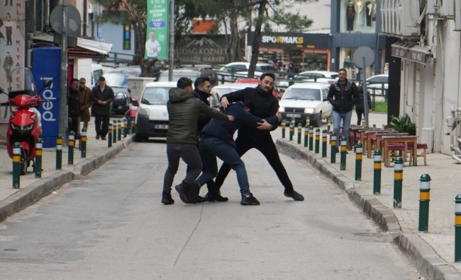Bursa'da kılıktan kılığa giriyorlar, suçluları böyle yakalıyorlar