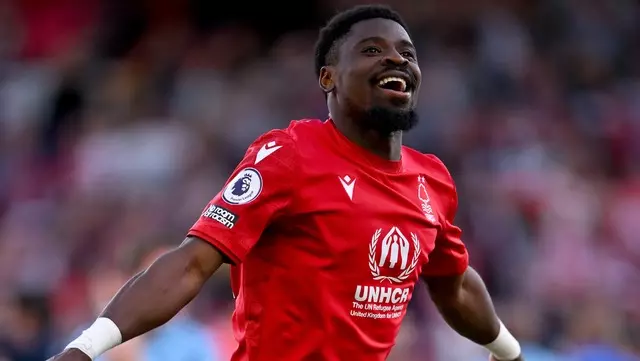 Boey gitti Aurier geldi! İşte yeni sağ bek