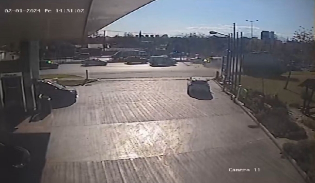 Antalya'da feci kazada şoförün kendini feda ettiği anlar kamerada