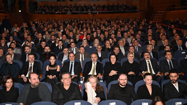 "Sadık Ahmet" filminin Bursa galasına yoğun ilgi
