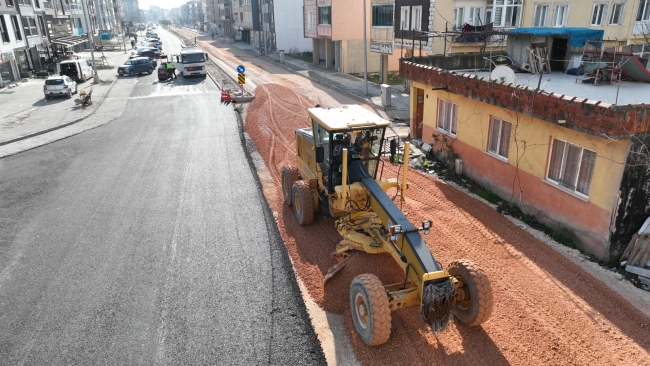 Mustafakemalpaşa’da asfalt mesaisi