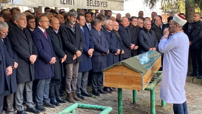 Akşener'in ablası son yolculuğuna uğurlandı