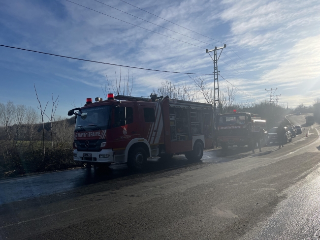 Kontrolden çıkan araç şarampole yuvarlandı: 2 ölü, 3 yaralı!