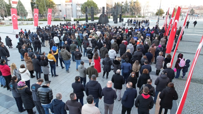 6 Şubat’ta hayatını kaybedenler Nilüfer’de anıldı