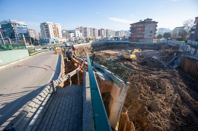 Bursa'da yol çöktü! Çalışmalar başladı