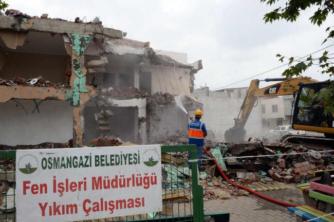 Bursa'da 43 çıkmaz sokak ulaşıma açıldı