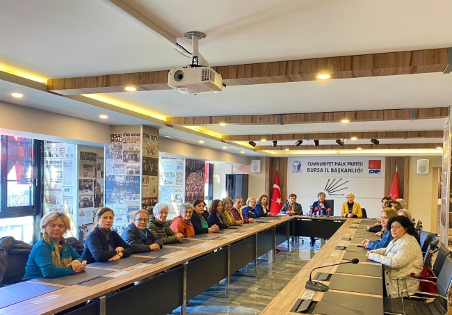 CHP Bursa İl Kadın Kollarından Medeni Kanun açıklaması