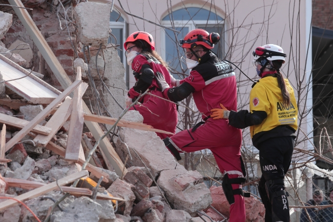 Bursa'da nefes kesen deprem tatbikatı