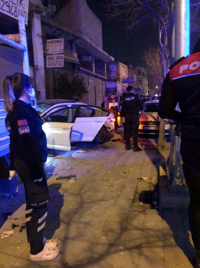 Trafik kazası sonrası silahlar konuştu