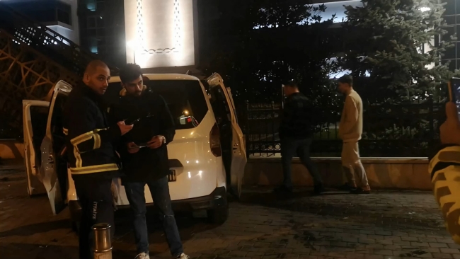 Bursa'da ehliyetsiz sürücü kaza yaptı! Şans eseri yaralanan olmadı