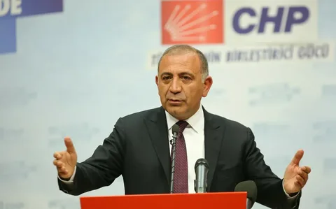 CHP'de şoke eden istifa!