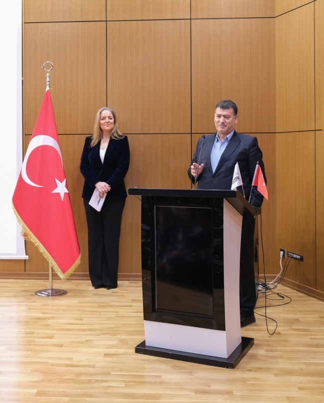 Mudanya Üniversitesi öğrencilerini sektöre uğurladı