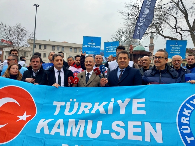 TÜRKİYE KAMU-SEN Bursa'da emekliler için toplandı