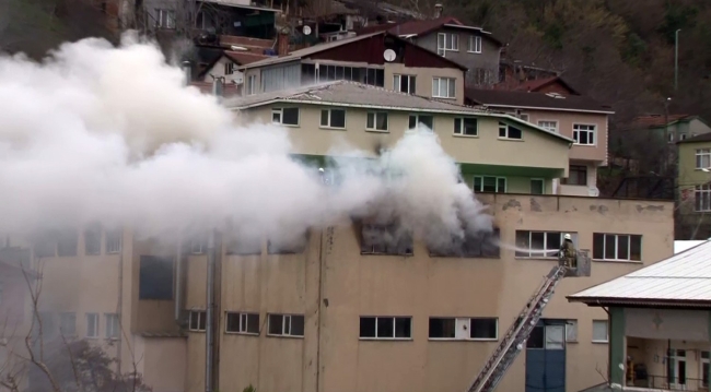 İstanbul'da korkutan yangın!