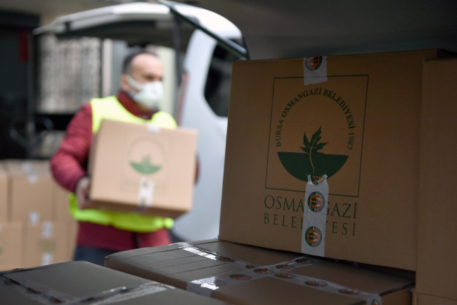 Osmangazi’den emekliye, kadınlara ve öğrencilere tam destek