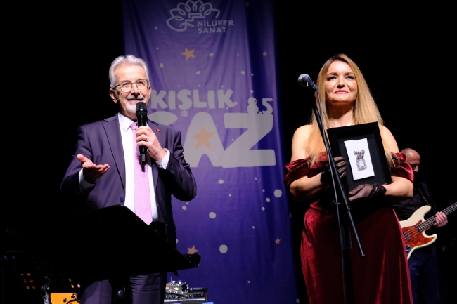 Bursa'da caz zamanı! Jülide Özçelik sevenleriyle buluştu