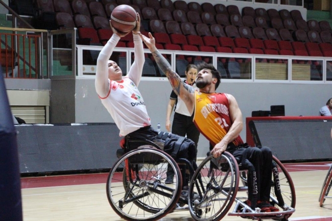 Galatasaray, YOSK deplasmanından galibiyetle döndü