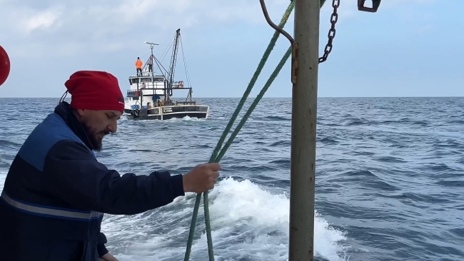 Batan geminin arama çalışmalarına 13 balıkçı tekneside destek veriyor