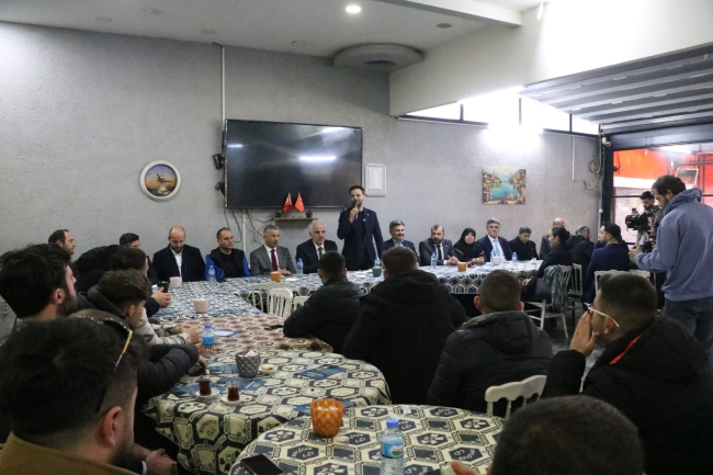 Mudanyalı gençlerden Gökhan Dinçer'e yoğun destek