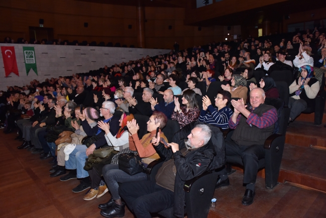 Bursa'da usta sanatçı eserleriyle anıldı