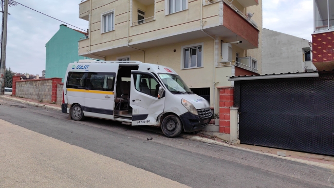 Bursa'da öğrenci servisi kaza yaptı! Çok sayıda yaralı var