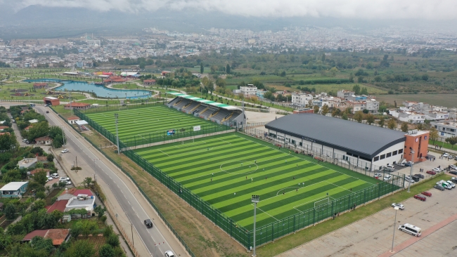 Yıldırım'a bir spor kompleks daha! Vakıf Bera Kent Parkı törenle açıldı