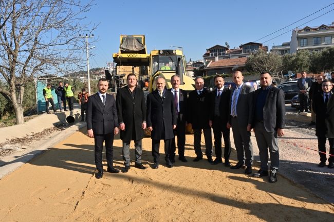 Bursa'da Umurbey Celal Bayar Caddesi yenileniyor