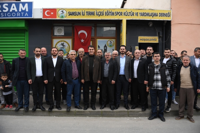 Başkan Dündar'a Küçükbalıklı'da sevgi seli