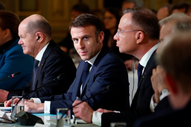 Macron: Rusya'nın gözü sadece Ukrayna'da değil